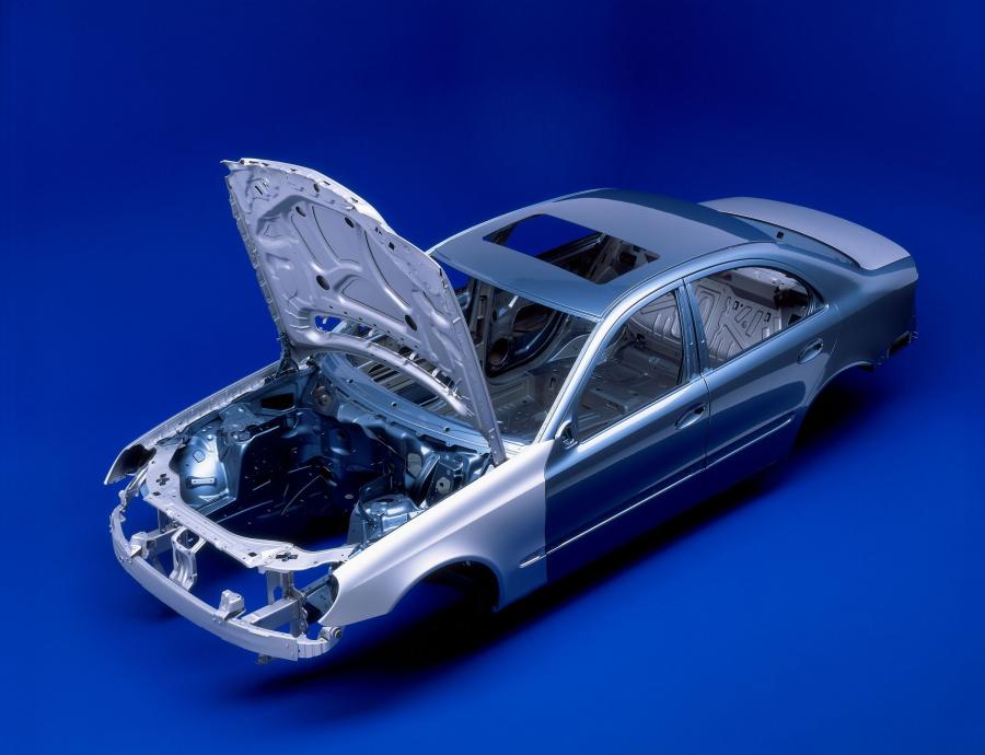  Mercedes-Benz E-Class 2002 года  (фото 416 из 448)